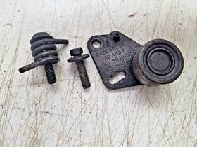 Ford D42e-6k254 Timing Belt Pulley With Bolts - Used